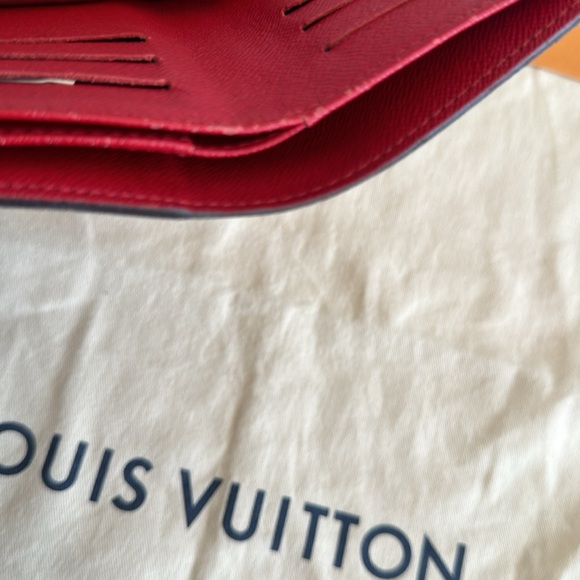 Louis Vuitton Koala compact Wallet - Picture 8 of 11